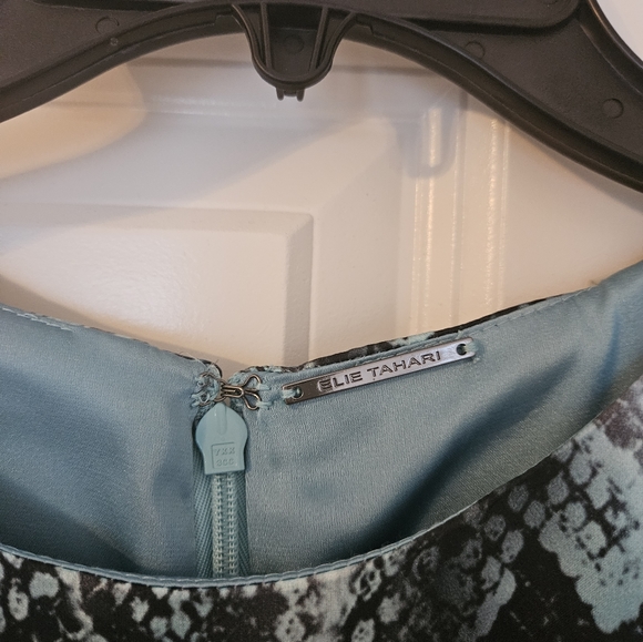 Elie Tahari Dia Silk Dress, Size 12, Retail $468 - Picture 5 of 9